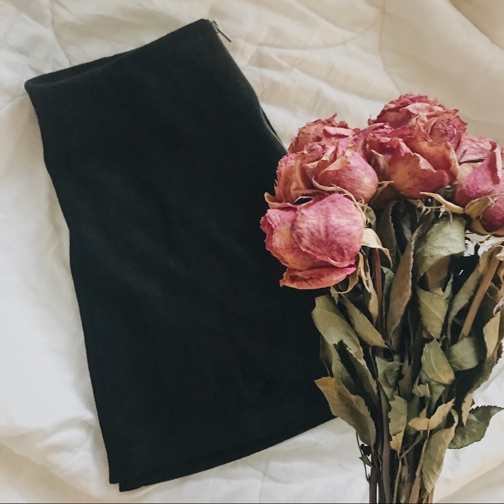 Brandy Melville Suede mini skirt